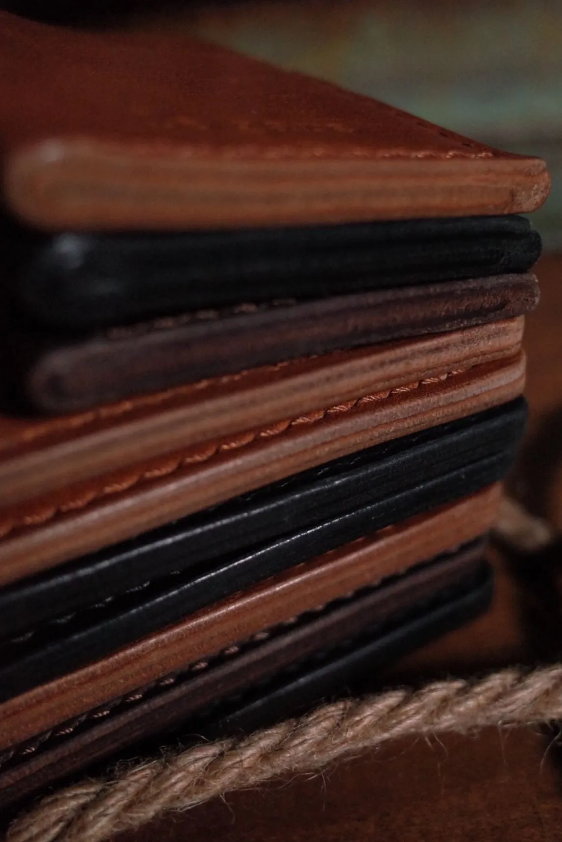 Gaspé Leather Cardholder – Dark Brown Edition