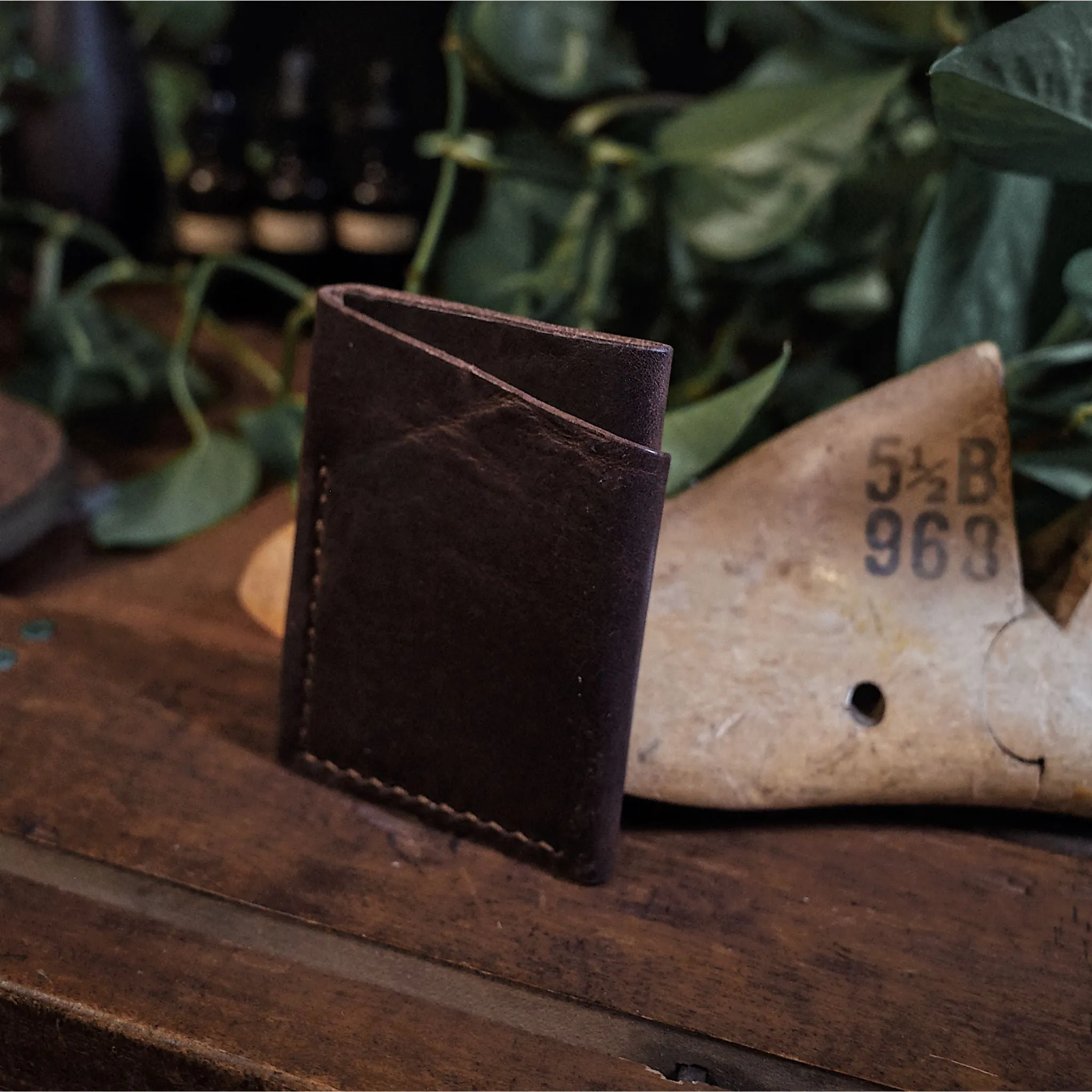 Gaspé Leather Cardholder – Dark Brown Edition