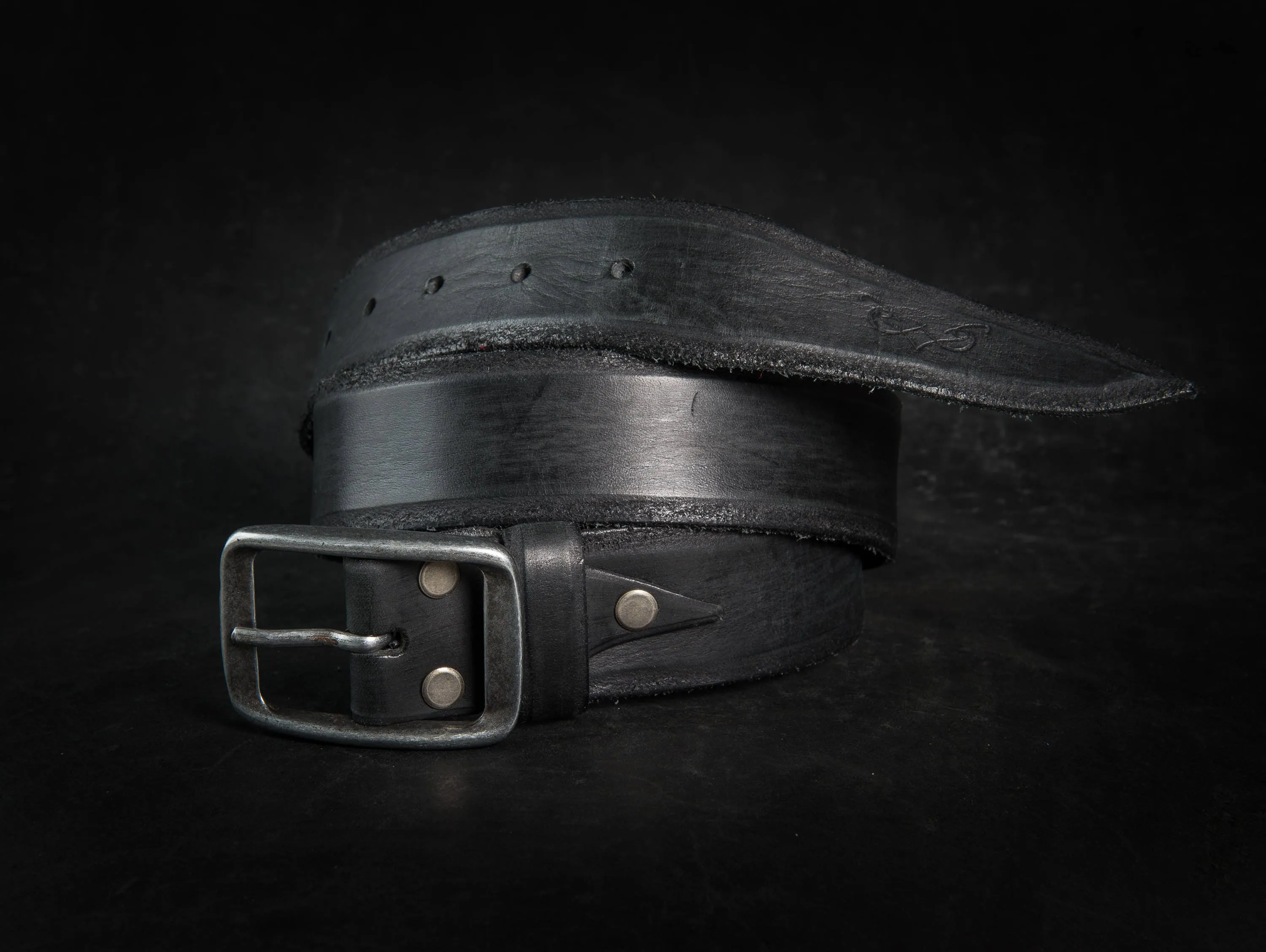 Ishaor Classic Leather Belt for Men - Black Leather Belt with Buckle Gift for Him